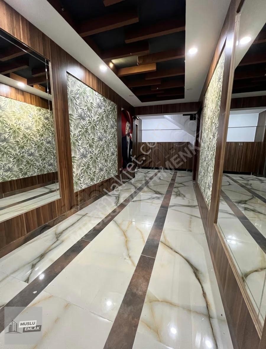 Muslu Gym-m.a.e Caddesinde Sıfır Satılık 3+1 Kullanışlı Daire