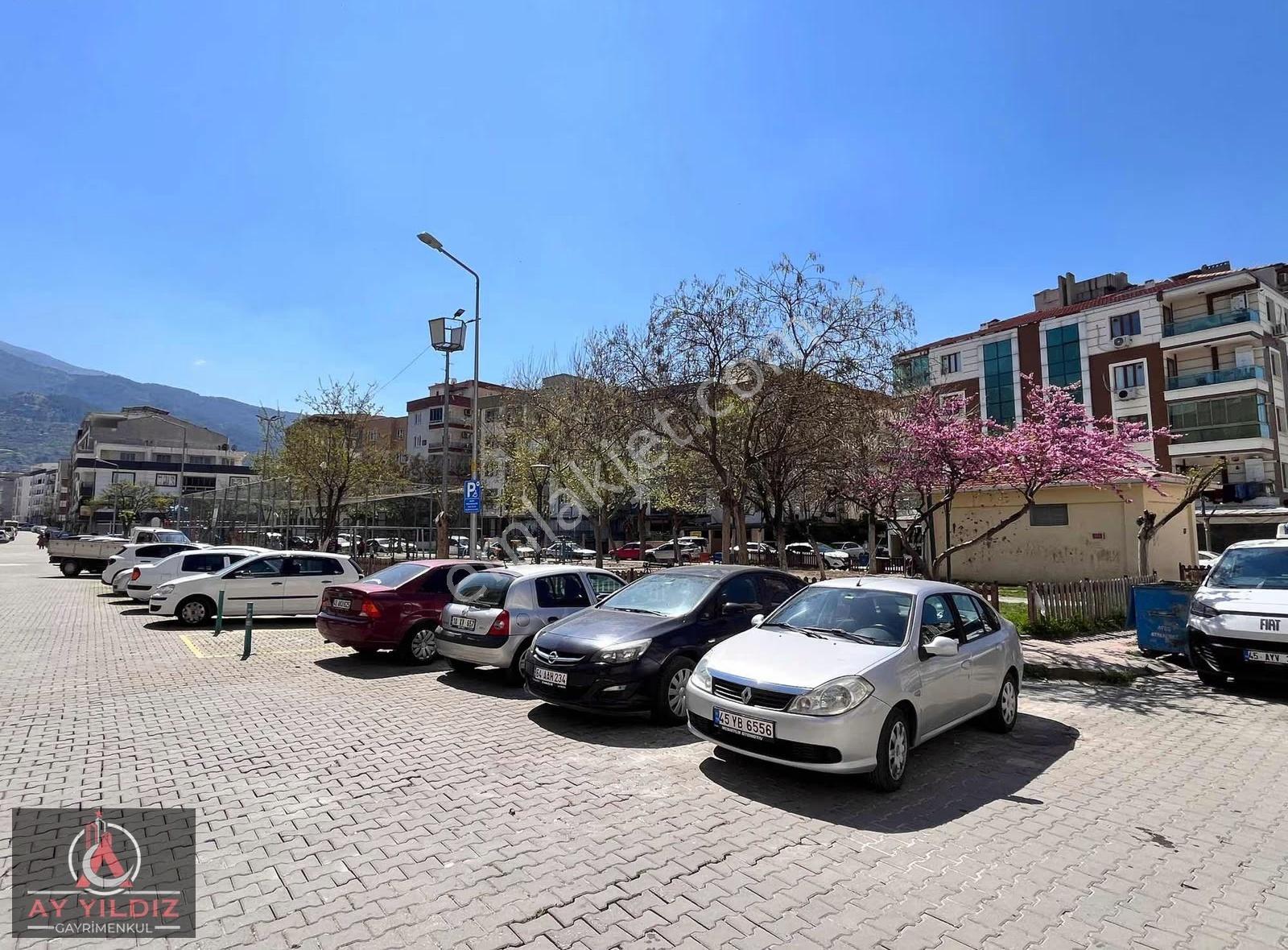 Manisa Yeni Mahalle Mh. 2012 Yapımı 3+1 Daire Fırsatı - Görsel 31