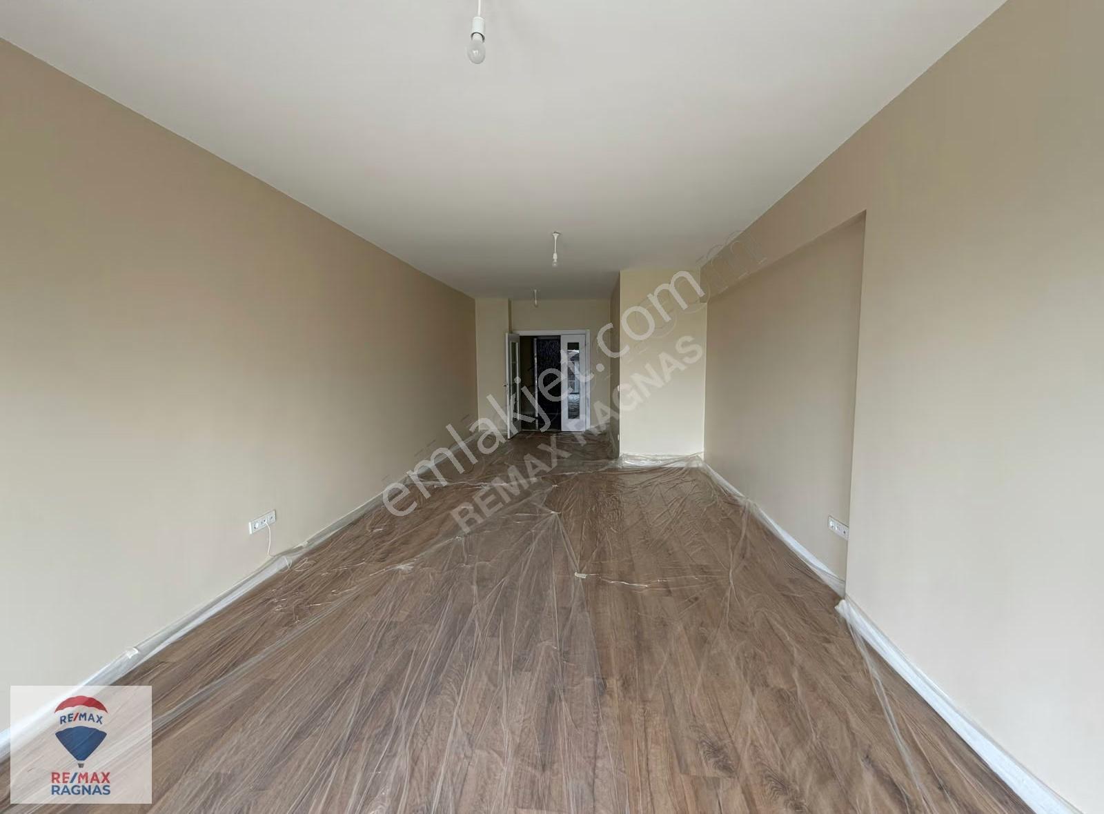 Pendik Captain Hill Residence'ta Satılık 3+1 Tripleks - Görsel 29