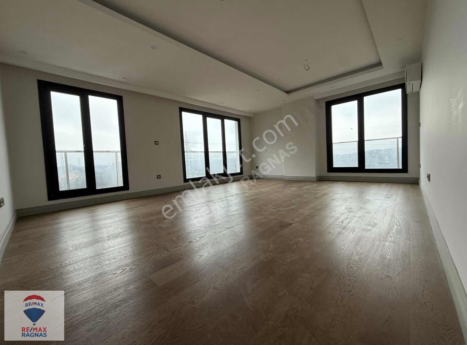 İstova Green Sitesinde 148m2 2+1 Sıfır İçi Özel Yapım Kiralık - Görsel 7
