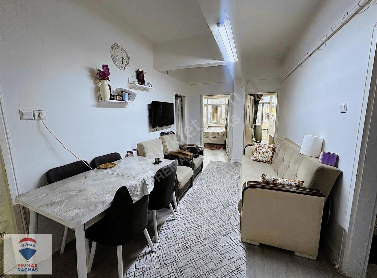Ümraniye Çarşı'da Satılık 2 + 1 Ara Kat Daire - Görsel 14