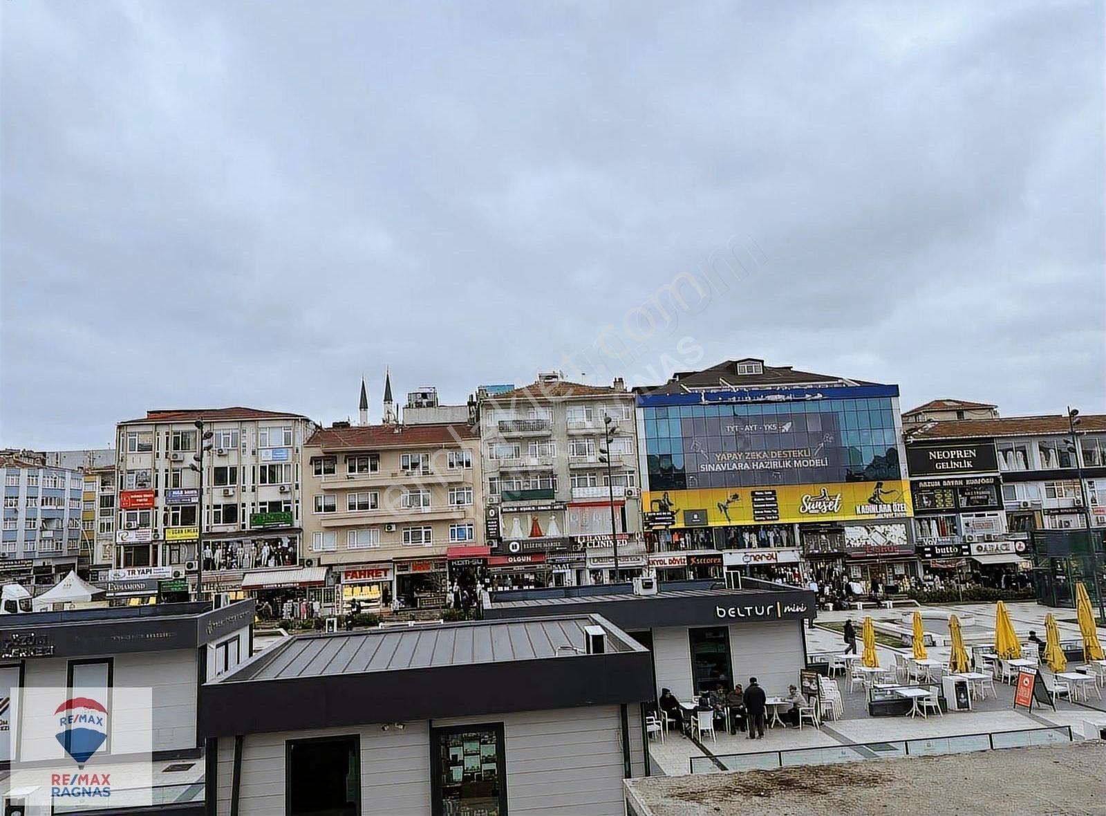 Ümraniye Çarşı'da Satılık 2 + 1 Ara Kat Daire - Görsel 29