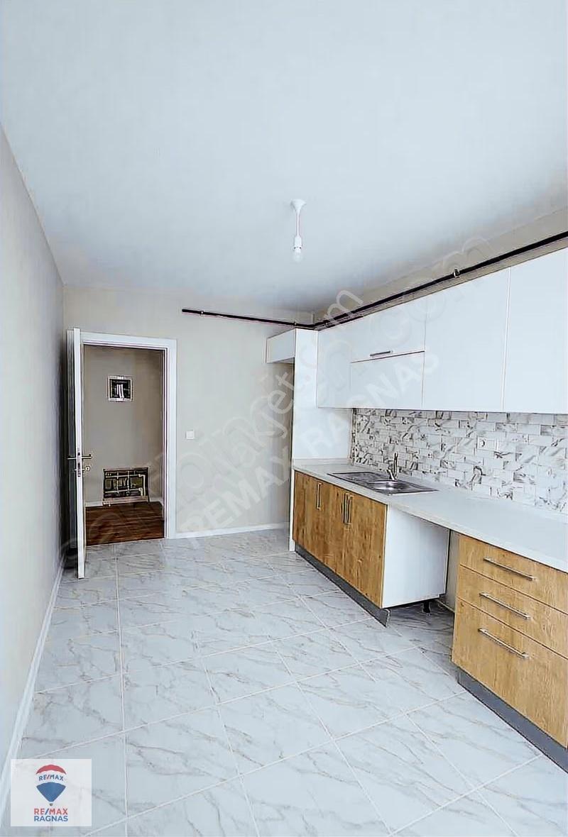 Havuzlu Site İçinde Satılık Teraslı Deblex - Görsel 27