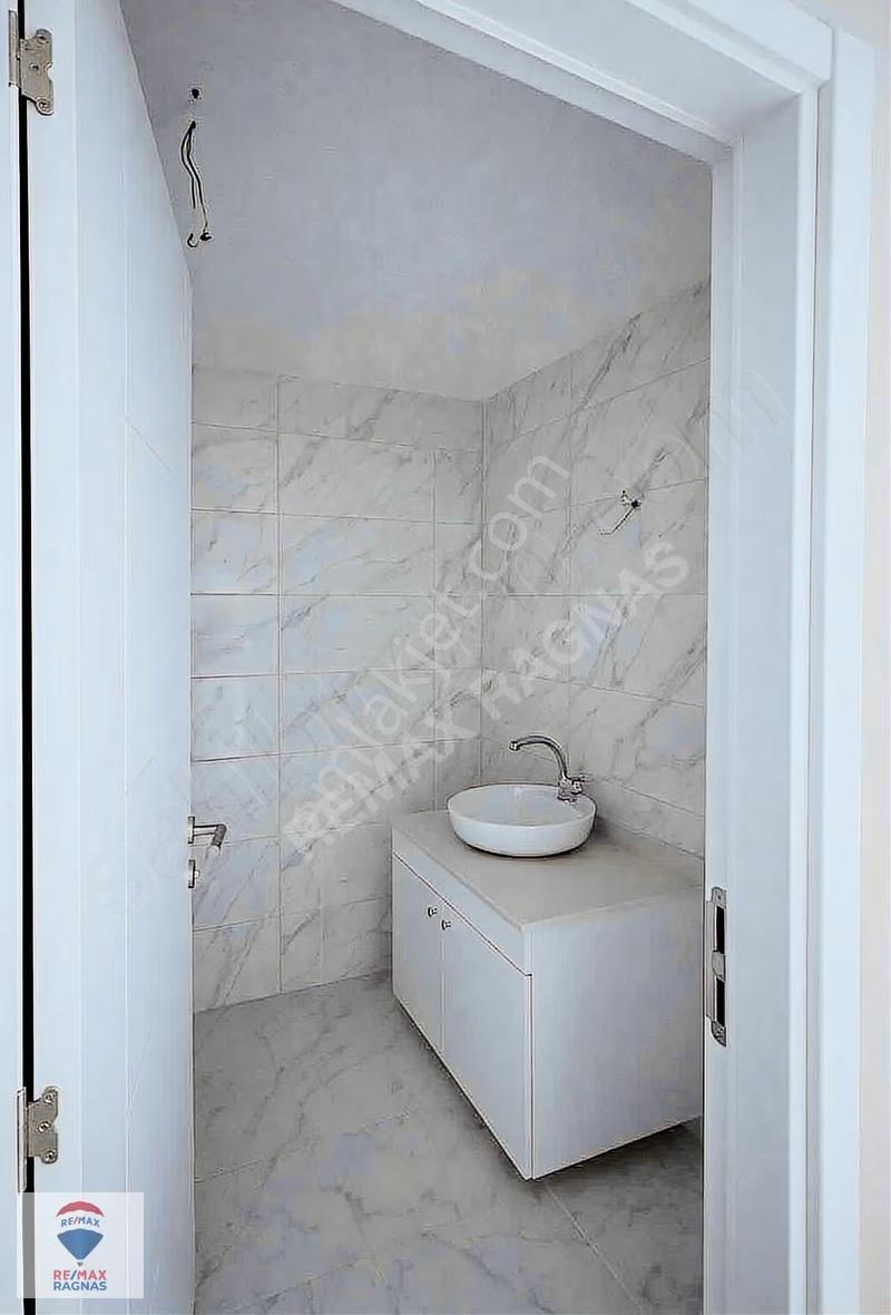 Havuzlu Site İçinde Satılık Teraslı Deblex - Görsel 32