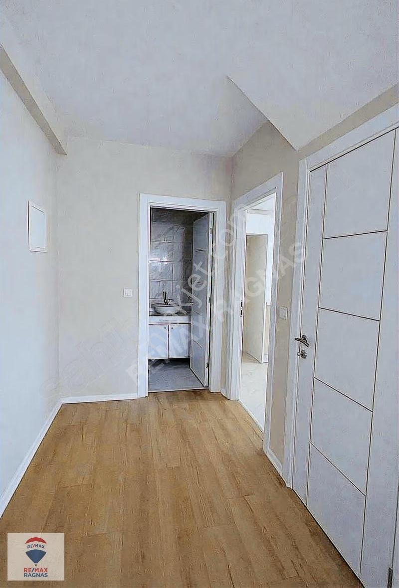 Havuzlu Site İçinde Satılık Teraslı Deblex - Görsel 4