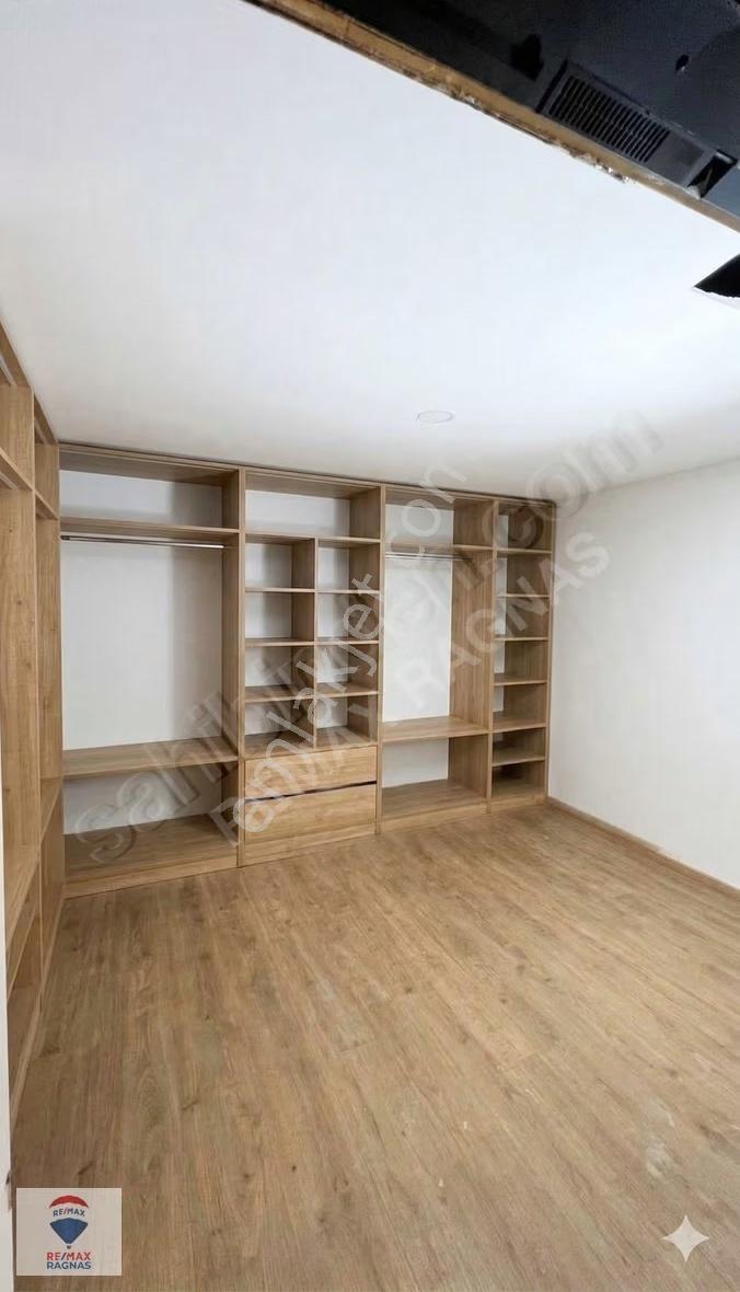 Pendik'te Captain Hill Residence'ta Satılık 4+1 Bahçe Tripleks - Görsel 3