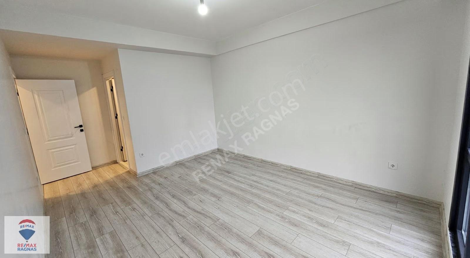 Çekmeköy Alemdağ Butik Sitede Emsalsiz Kiralık 3+1 Daire - Görsel 27
