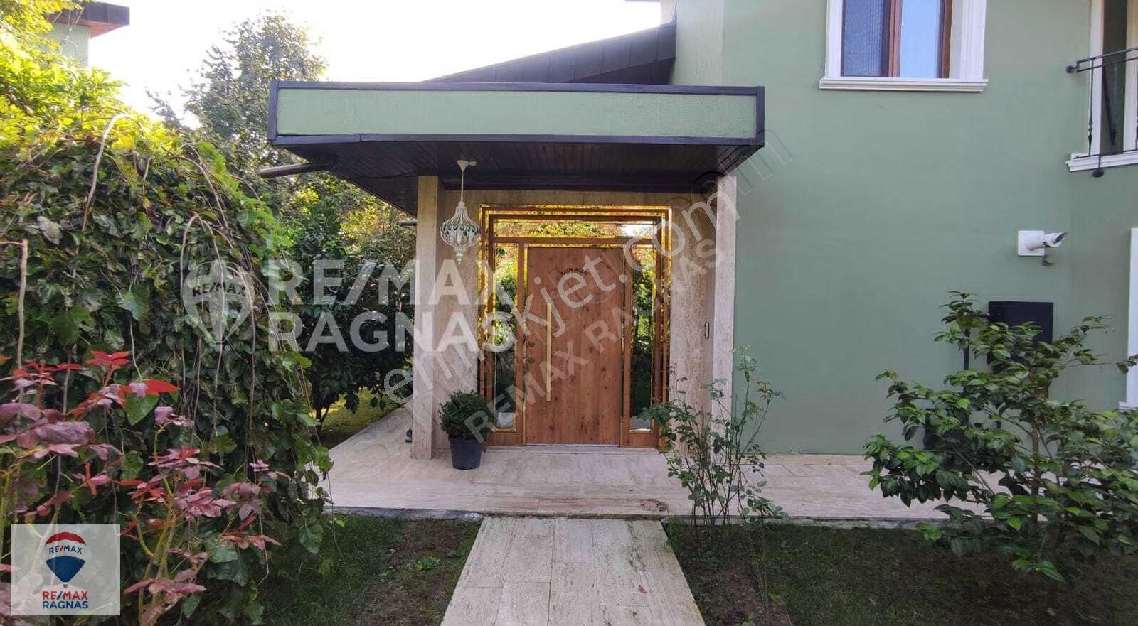 Çekmeköy Reşadiye Manolya Evlerinde 4+1 Satılık Villa Tadilatlı - Görsel 2