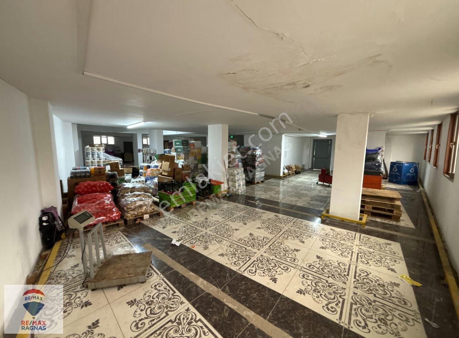 Ümraniye Adem Yavuz'da Cadde Üzerinde 511 M² Satılık Arsa - Görsel 28