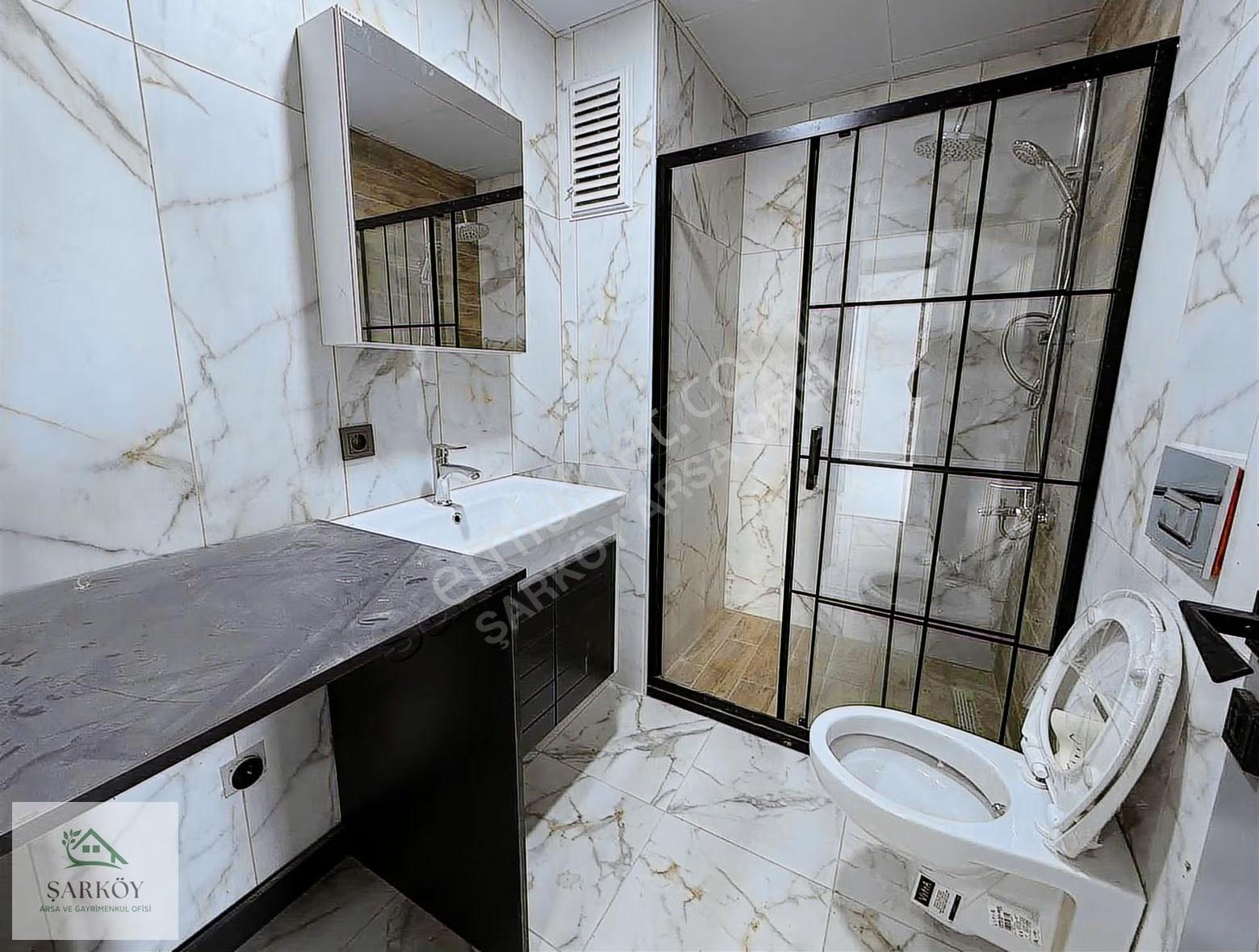 Atatürk Mahallesi-havuzlu-kiralık-lüx-2+1 Merkezi Konum! - Görsel 12