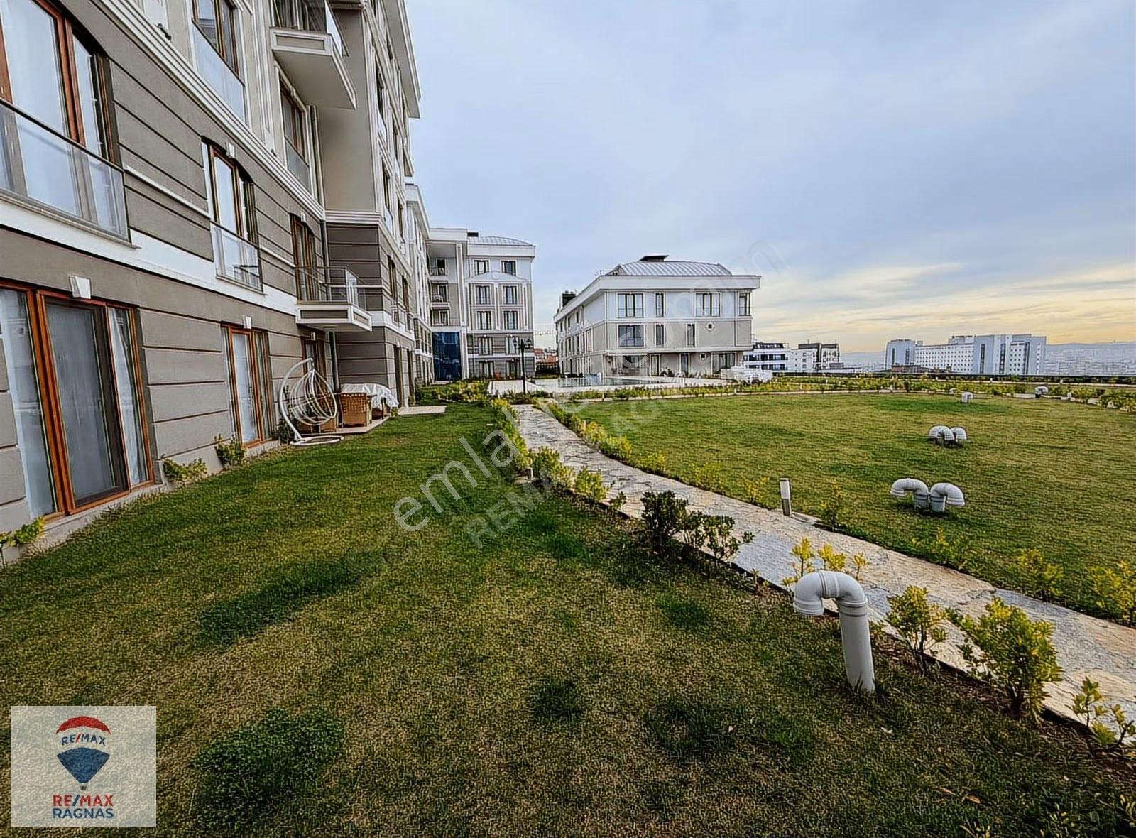 Pendik Captain Hill Residence Sitesinde Satılık Bahçe Katı 3+1 - Görsel 31