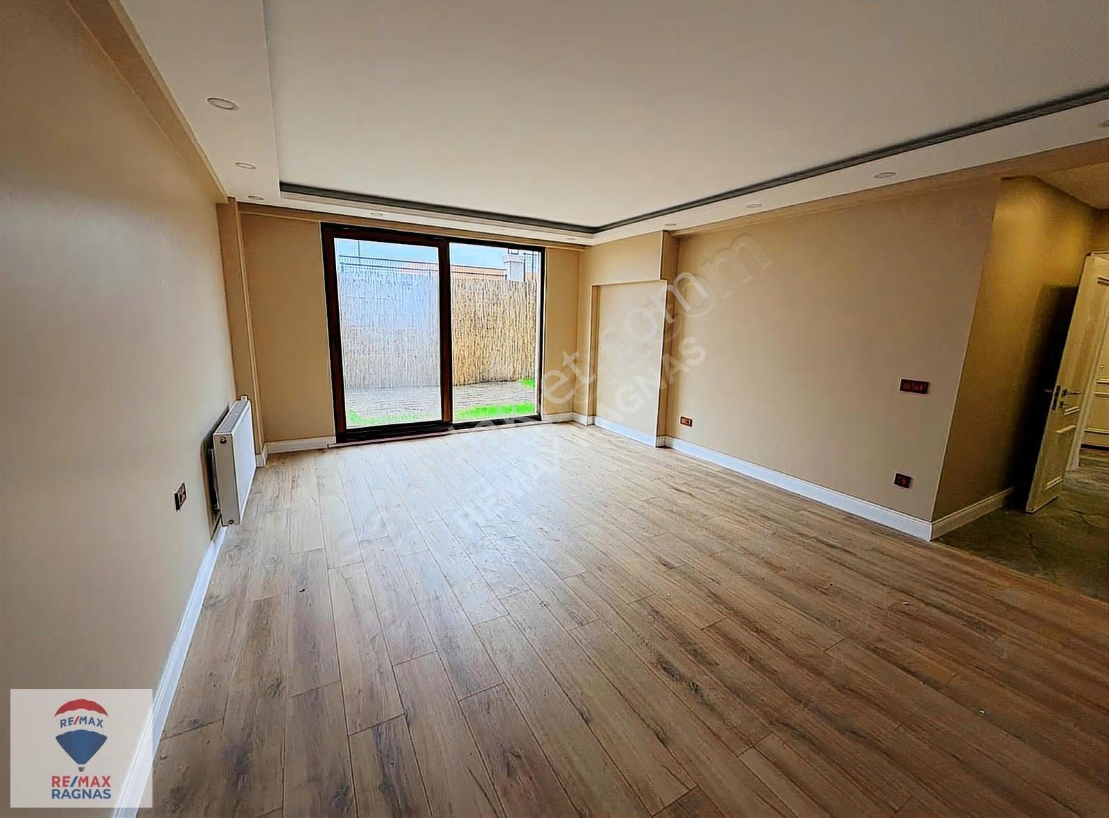 Pendik Captain Hill Residence Sitesinde Satılık Bahçe Katı 3+1 - Görsel 17