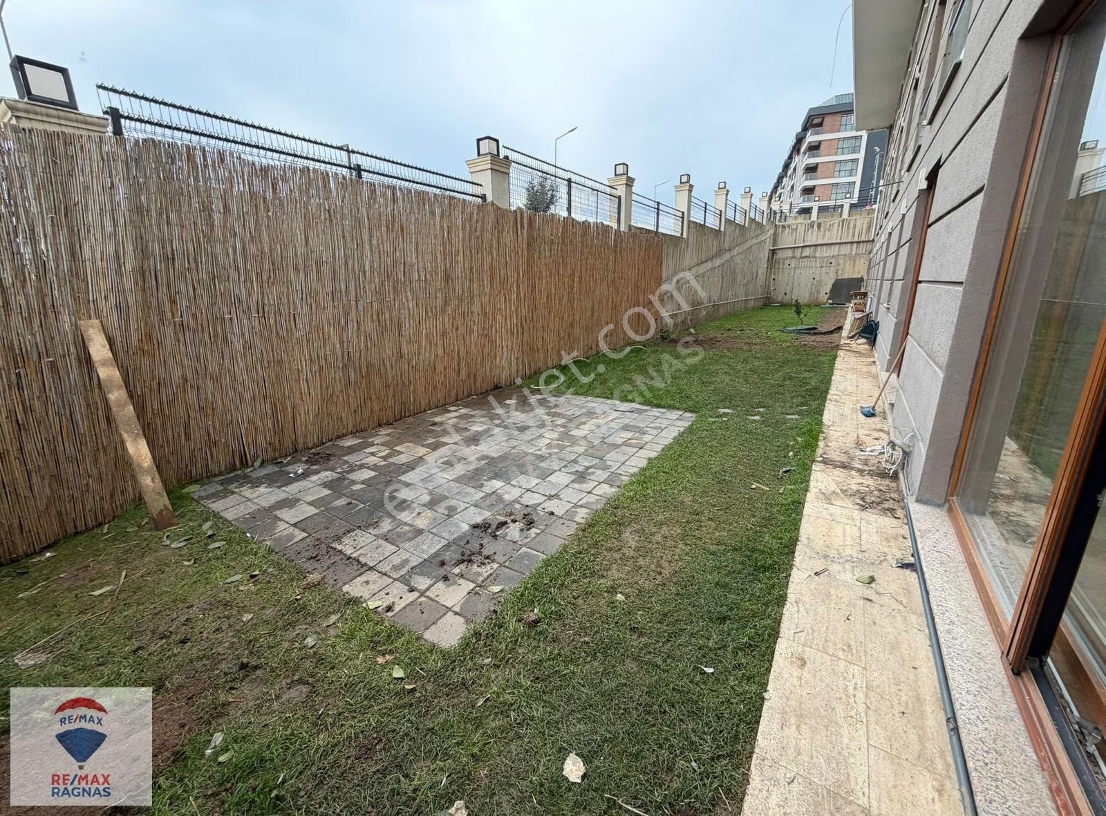 Pendik Captain Hill Residence Sitesinde Kiralık Bahçe Katı 3+1 - Görsel 18