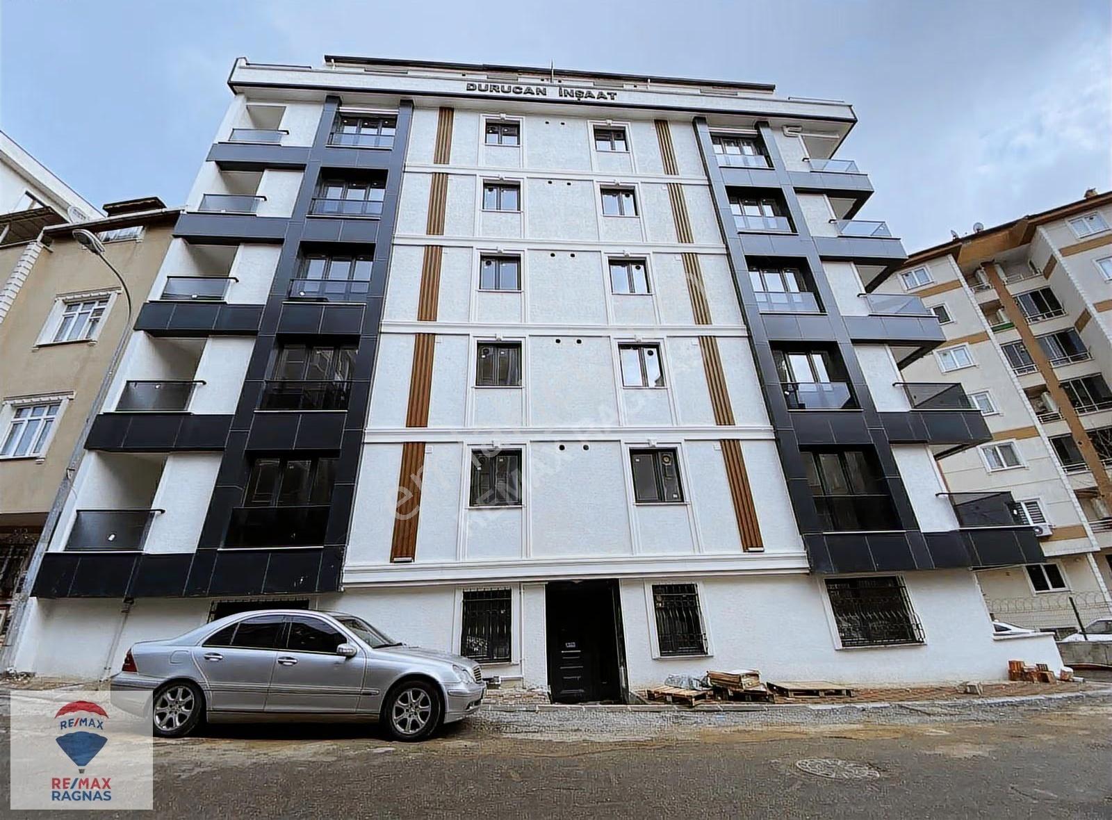 Aydınlar Mah. Tapu Masrafsız K.otoparklı Arakat 2+1 86m² Daire