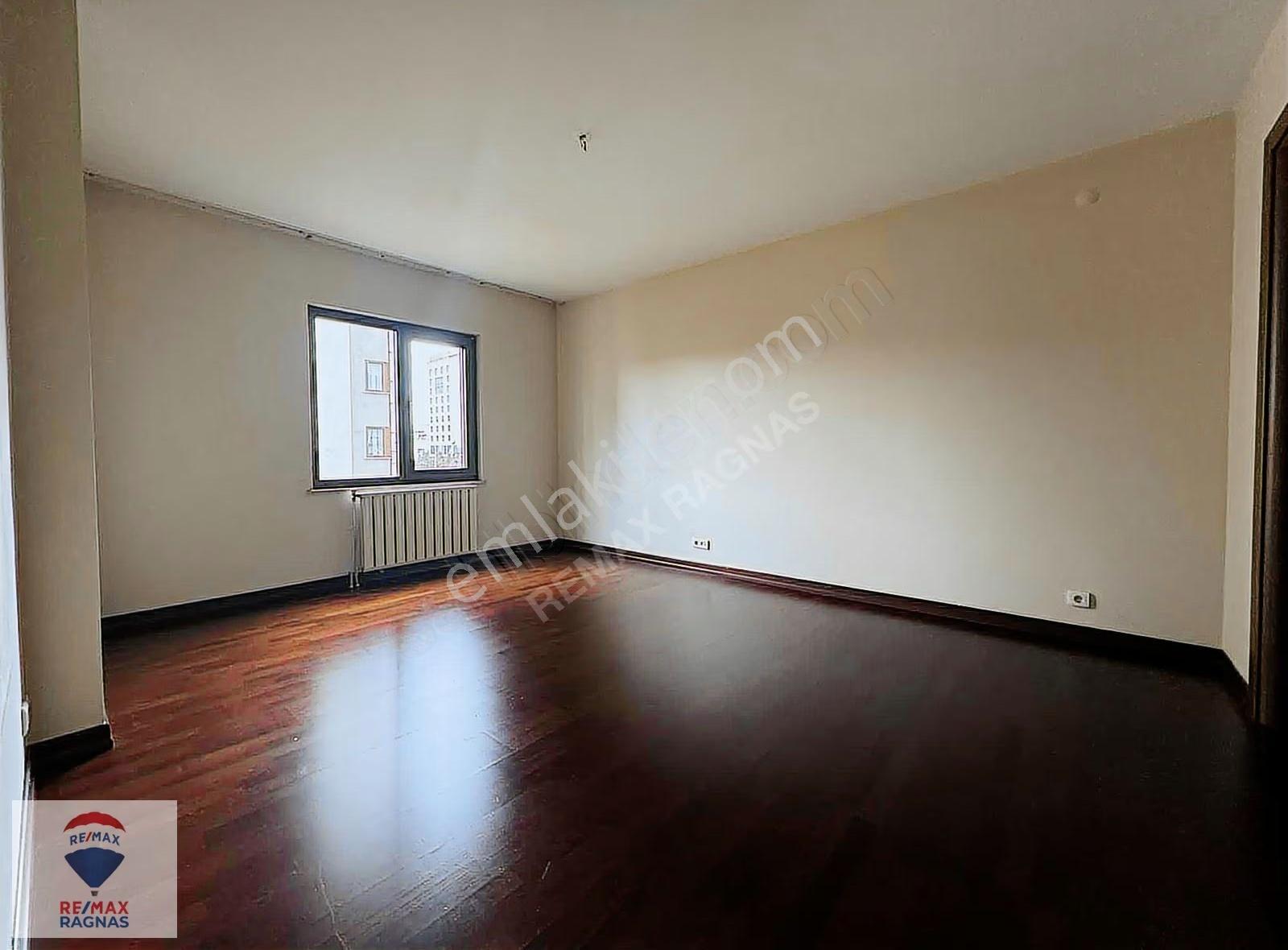 Atlas Park Deluxe'te 3.5+1 200m² Satılık Daire Viaport Karşısı - Görsel 29