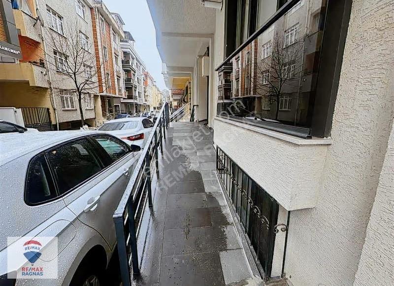Ümraniye Yamanevler Mahallesi'nde 2 + 1 Ara Kat Satılık Daire - Görsel 12