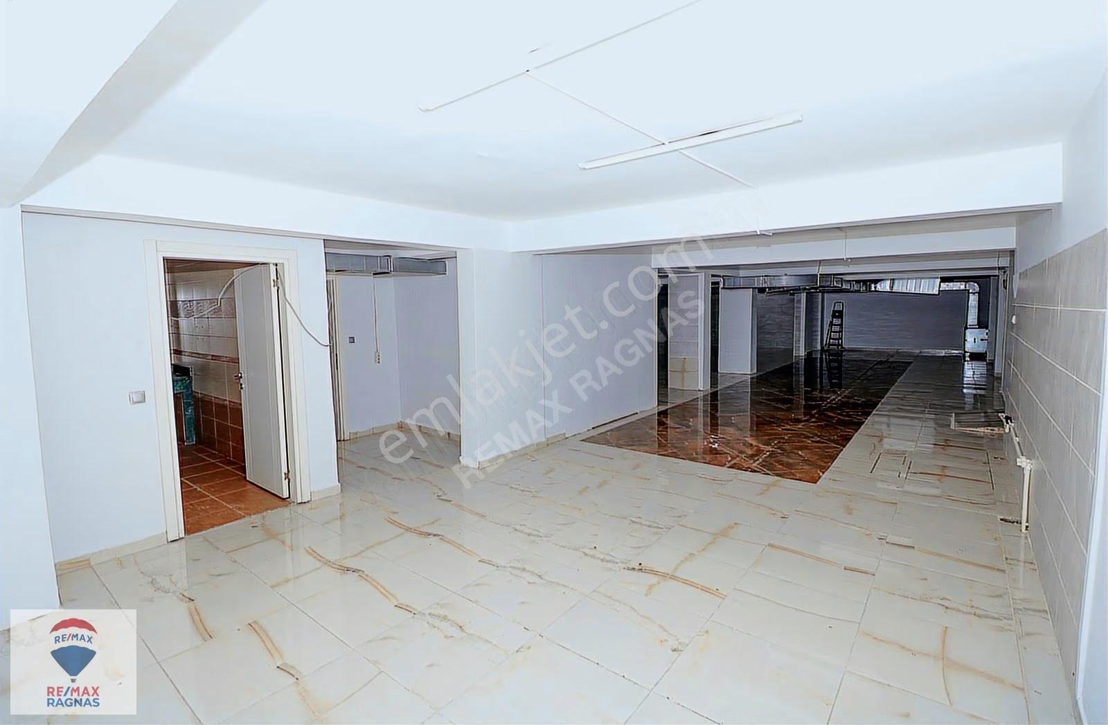Ümraniye Namık Kemal Mah Satılık 250 M2 İşyeri -depo-imalathane - Görsel 2