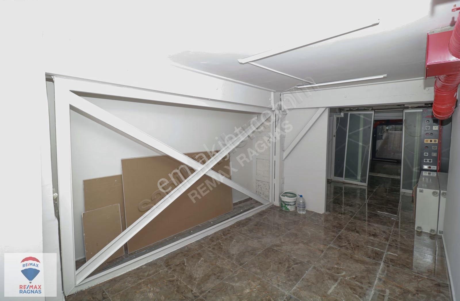 Ümraniye Namık Kemal Mah Satılık 250 M2 İşyeri -depo-imalathane - Görsel 7
