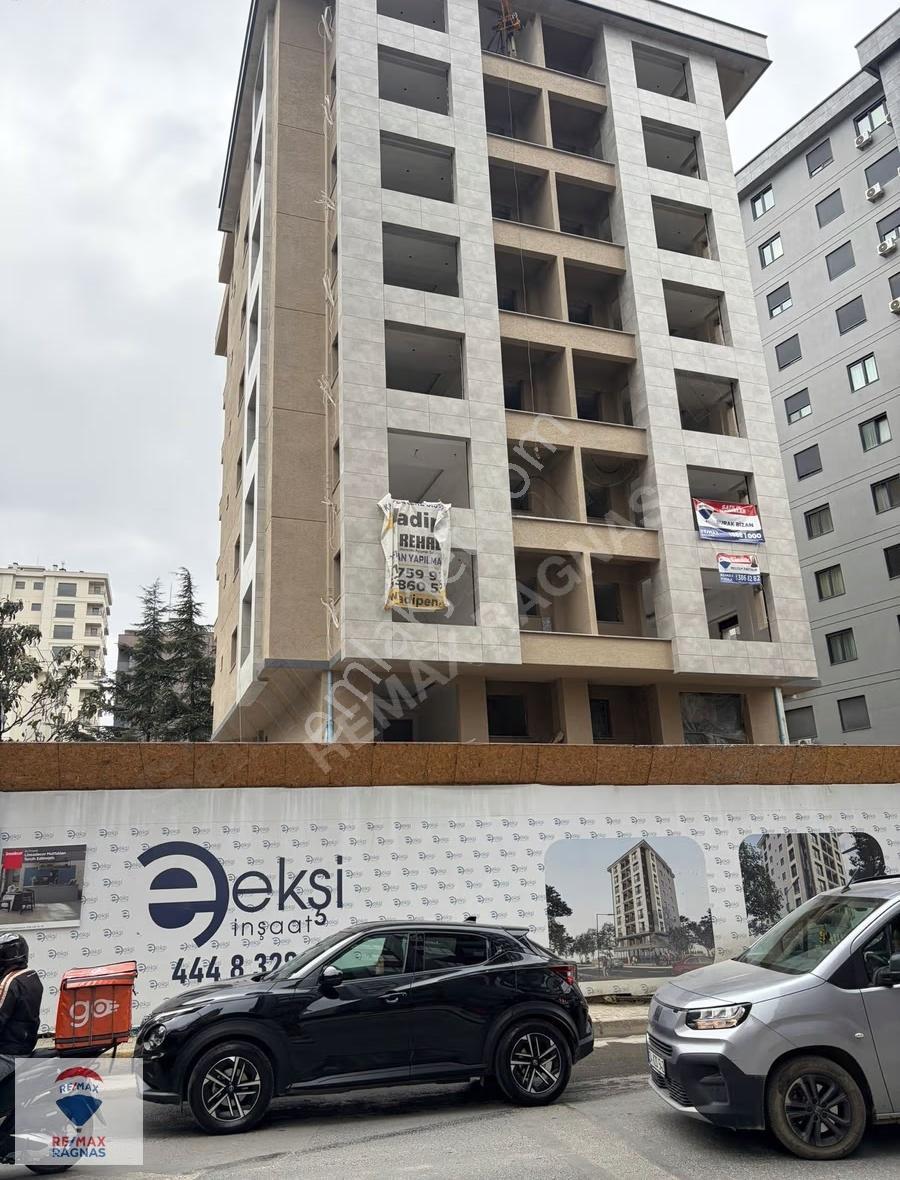 Erenköy Mithat Süer Sokak'ta 4+1 Satılık Dubleks - Görsel 4