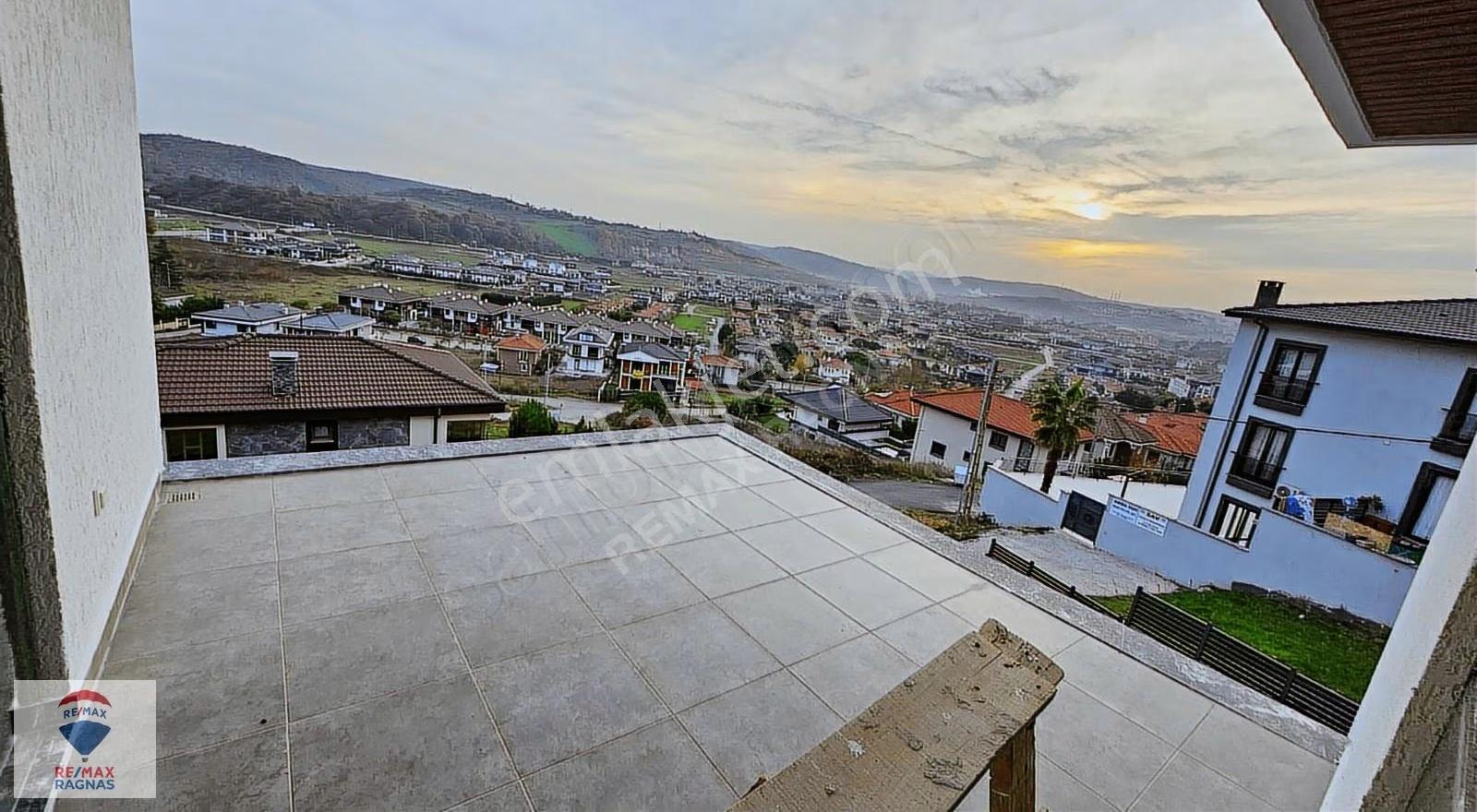 Şile Çavuş Mahallesinde Özel Dekor Şansı Satılık 5+2 Villa - Görsel 7