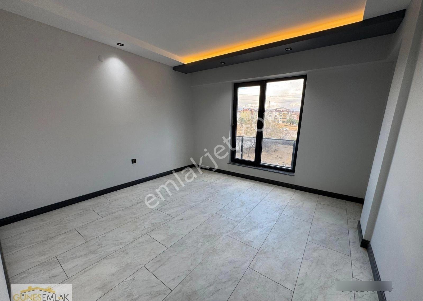 Güneş Emlaktan Full+full Eksiksiz Satılık Lüks Villa - Görsel 9