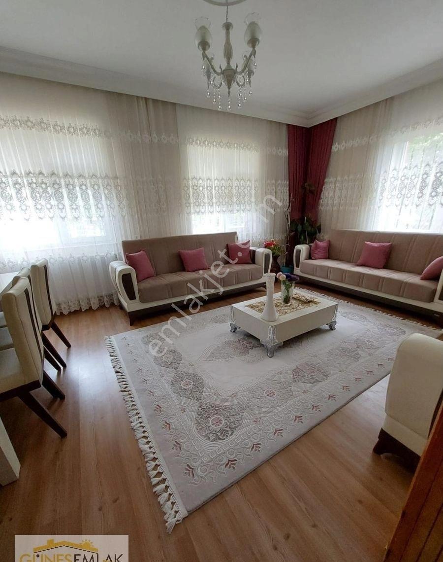 Satılık Müstakil 2 Katlı Daire