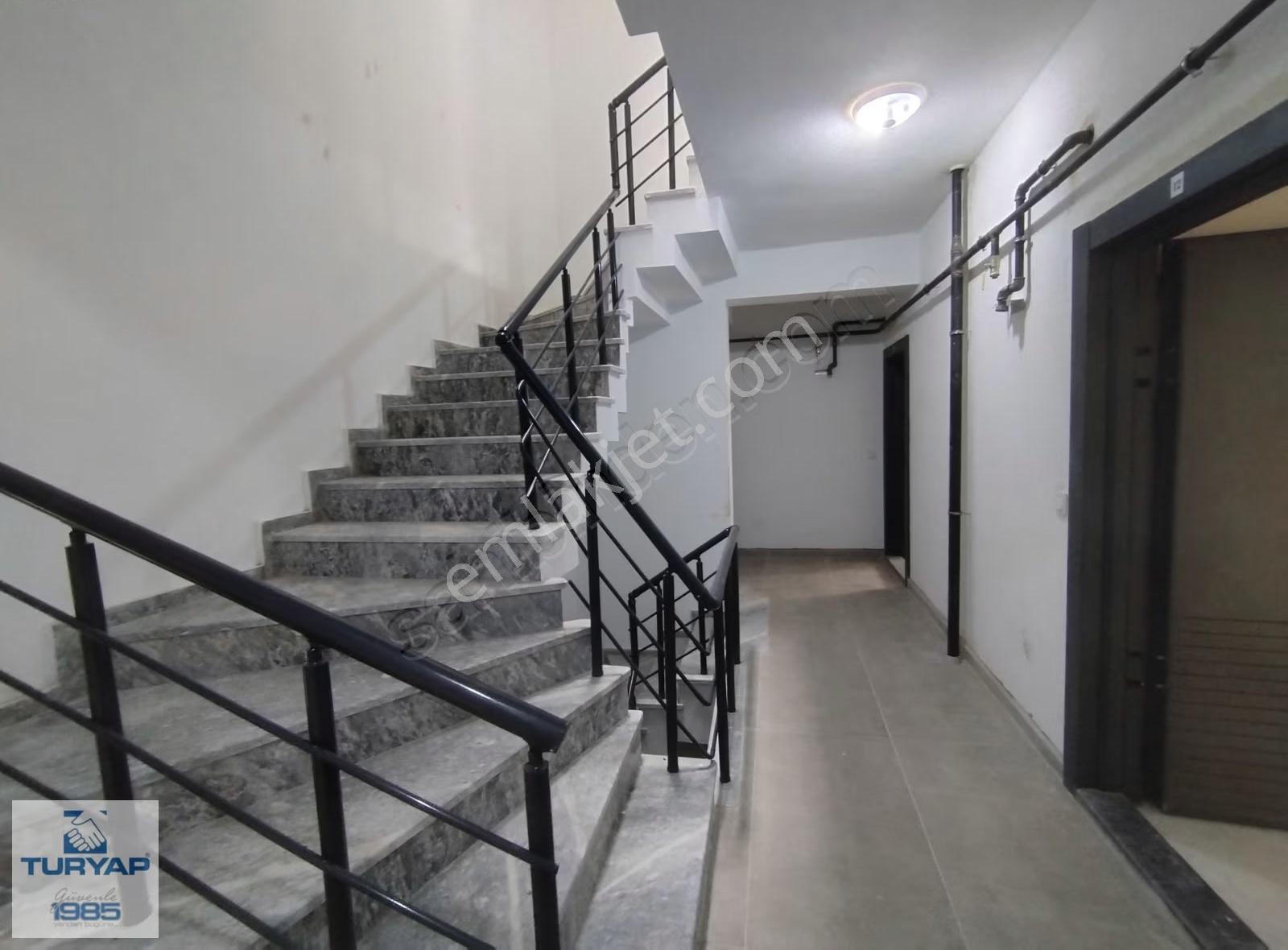 Turyap'tan Merkezi Lokasyonda Kiralık 1+1 Daire - Görsel 8