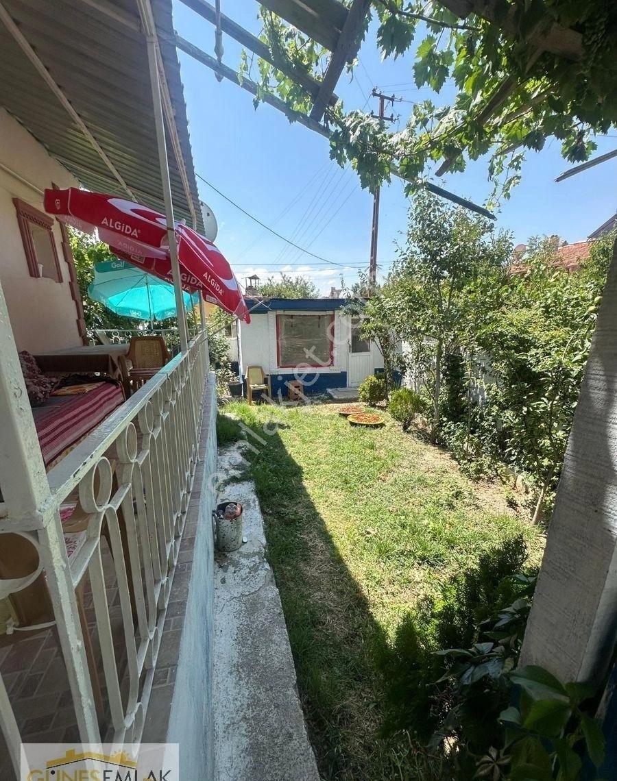 Güneş Emlaktan Bahçeli Satılık Müstakil Ev - Görsel 13