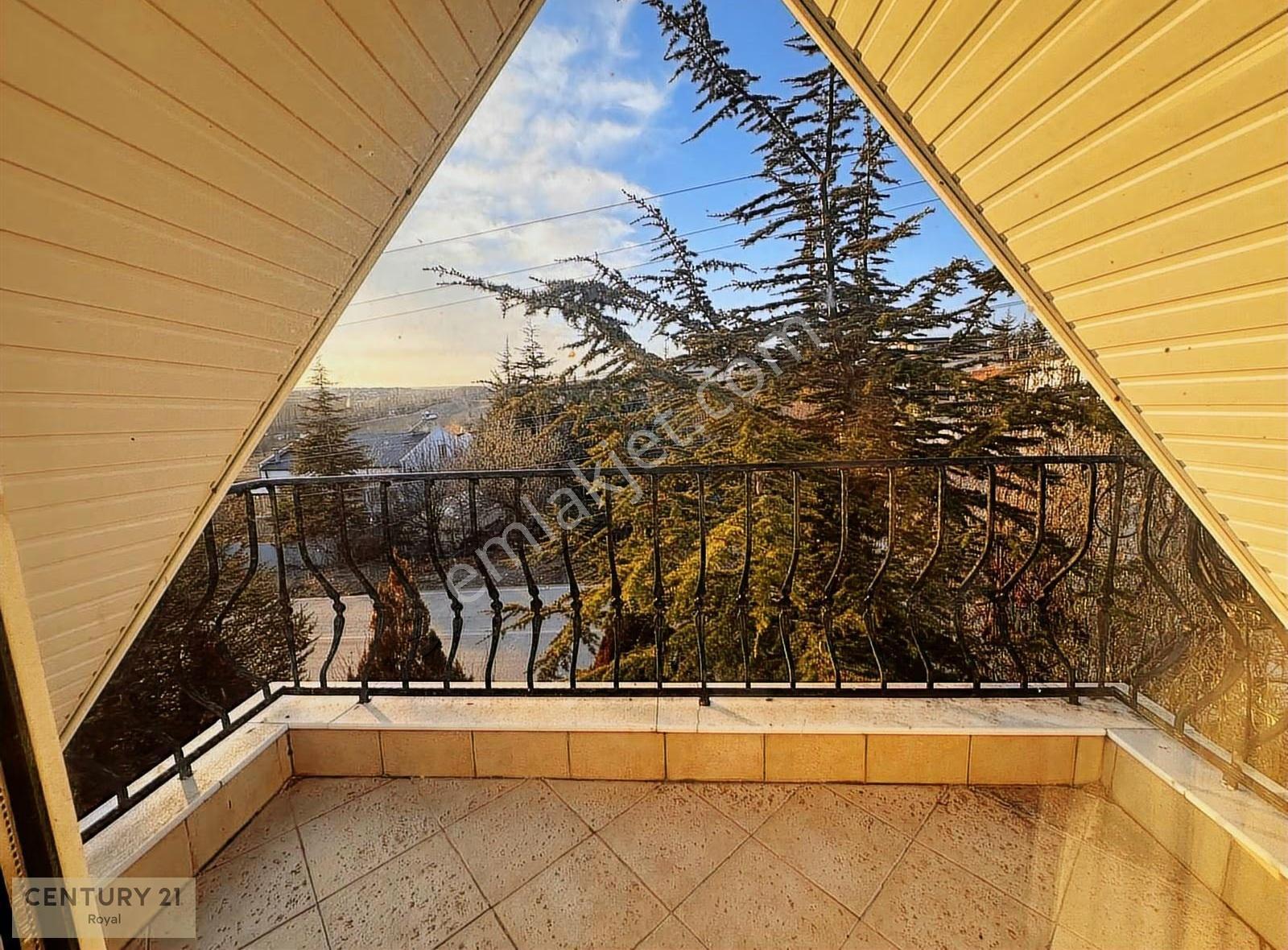 Gölbaşında Satılık Geniş Bahçeli Villa - Görsel 8