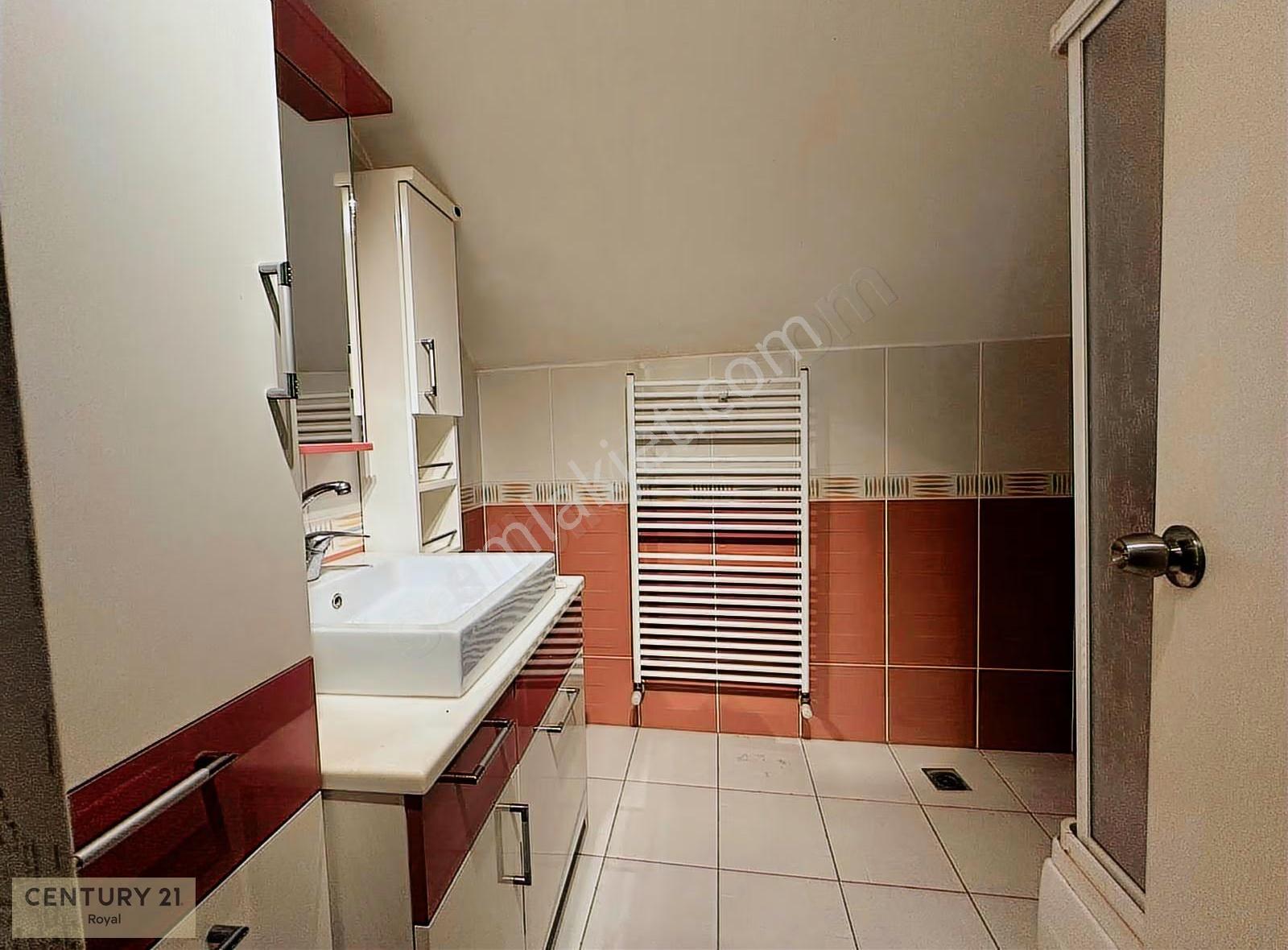 Gölbaşında Satılık Geniş Bahçeli Villa - Görsel 27
