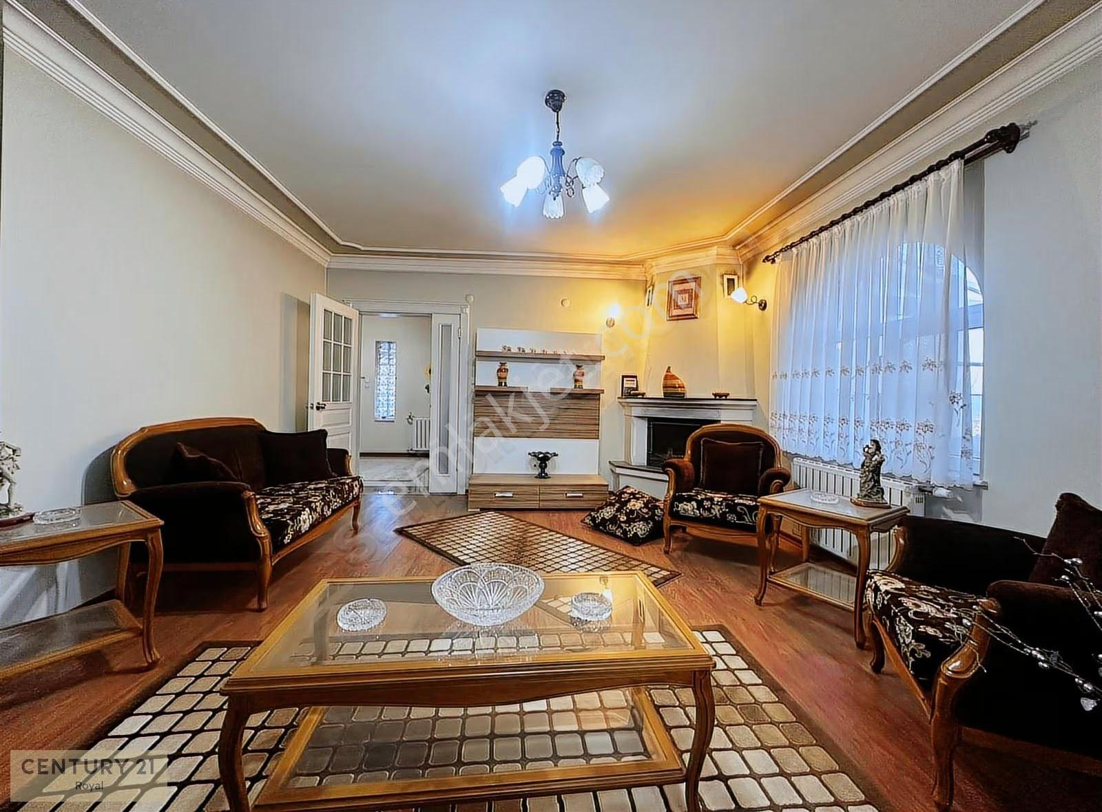 Gölbaşında Satılık Geniş Bahçeli Villa - Görsel 5