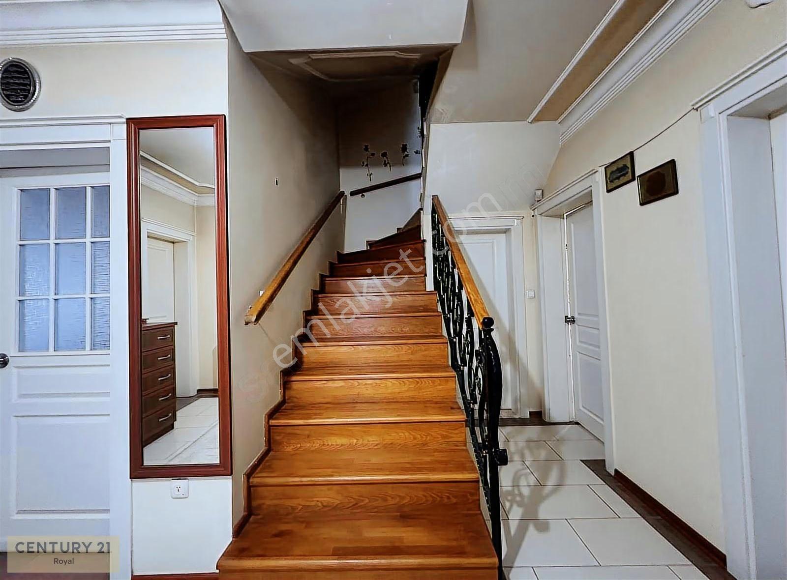Gölbaşında Satılık Geniş Bahçeli Villa - Görsel 28