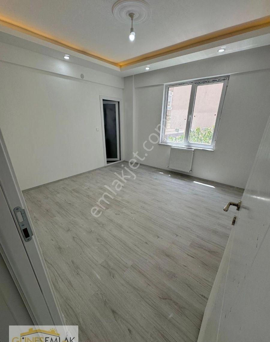 Güneş Emlaktan Tek Daire Üstüne Satılık Sıfır Daire - Görsel 11