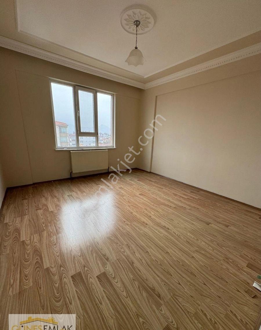 Güneş Emlaktan Satılık Masrafsız Ara Kat Daire - Görsel 4