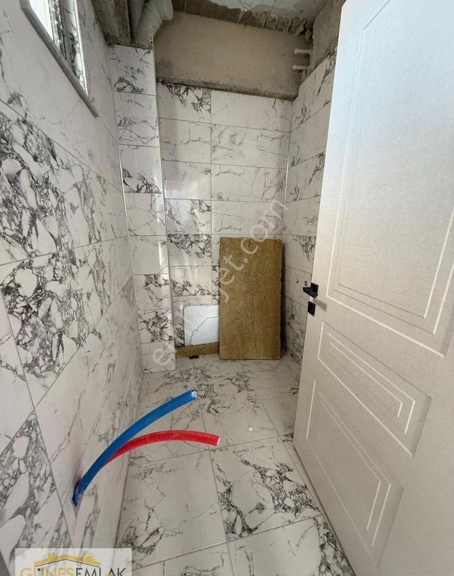Güneş Emlaktan Merkezi Konumda Satılık Villa - Görsel 5