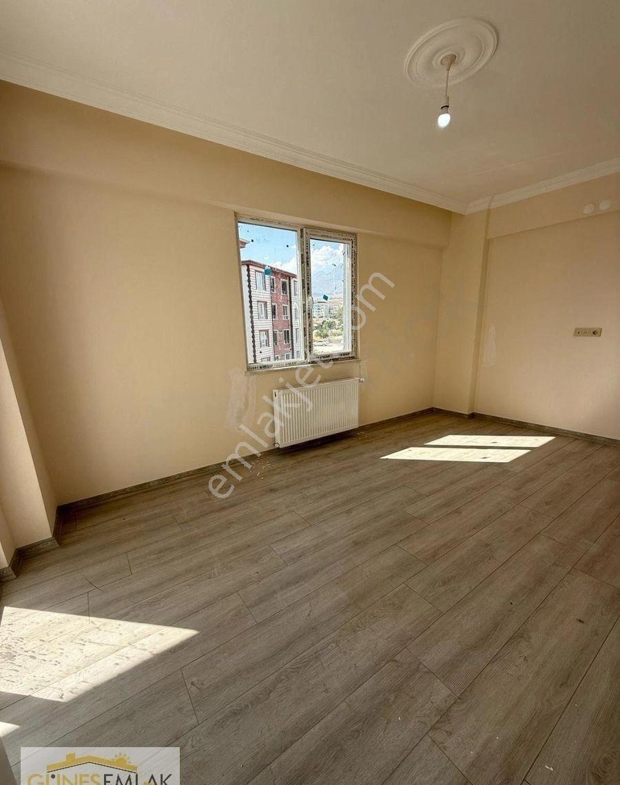 Acil Satılık Uygun Fiyatlı Ara Kat Satılık Sıfır Daire - Görsel 3