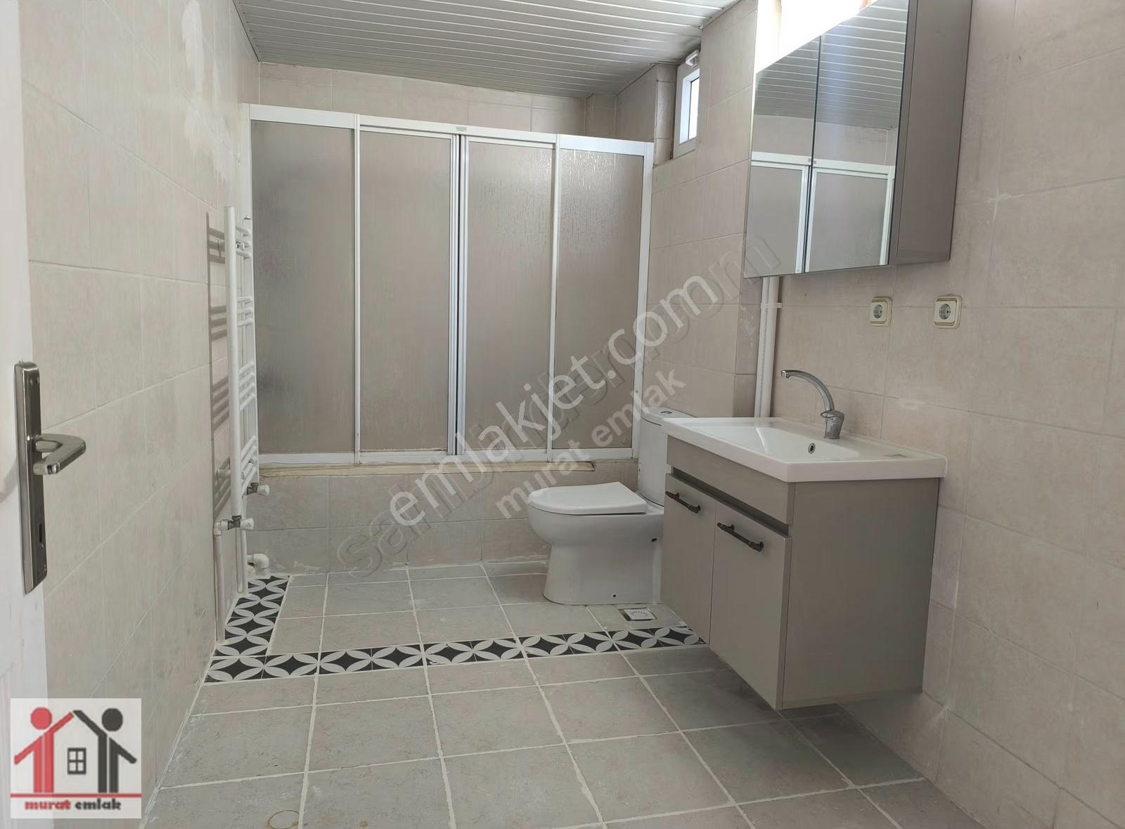Meydankavağı Mahallesinde Çok Geniş İçi Yapılı 6+1 Kiralık Daire - Görsel 13