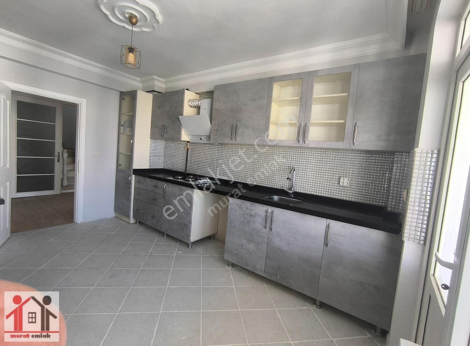 Meydankavağı Mahallesinde Çok Geniş İçi Yapılı 6+1 Kiralık Daire - Görsel 7