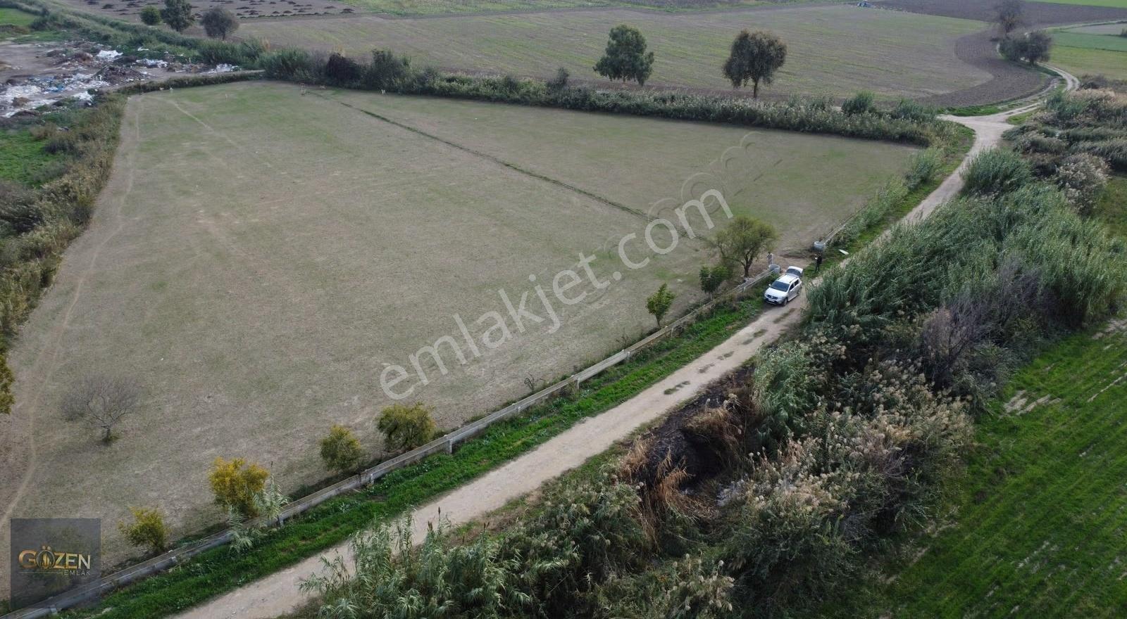 Anayola Yakın, Göl Manzaralı 8.409 M² Tarla Verimli Arazi - Görsel 9