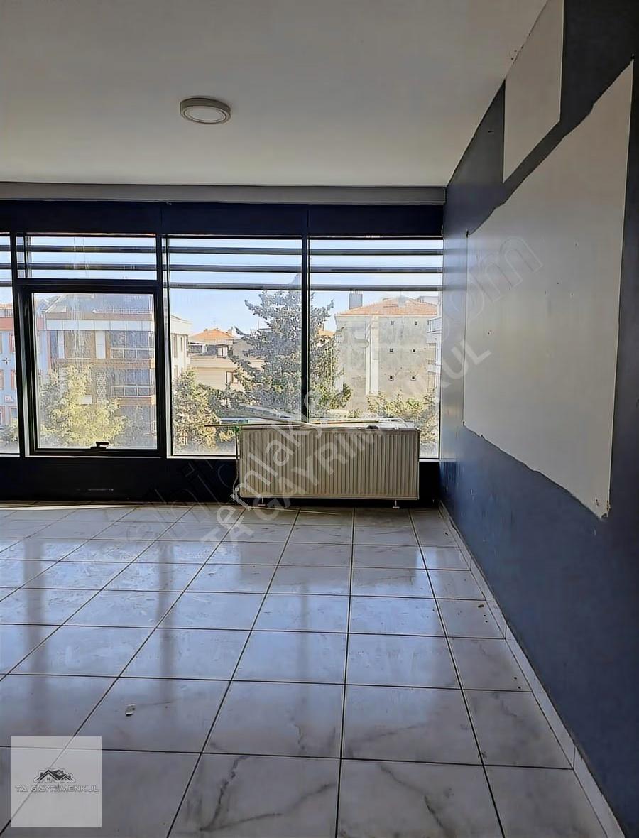Ta Gayrimenkul Den Yatırımlık Tepeüstü Meydan Da İş Merkezi - Görsel 5