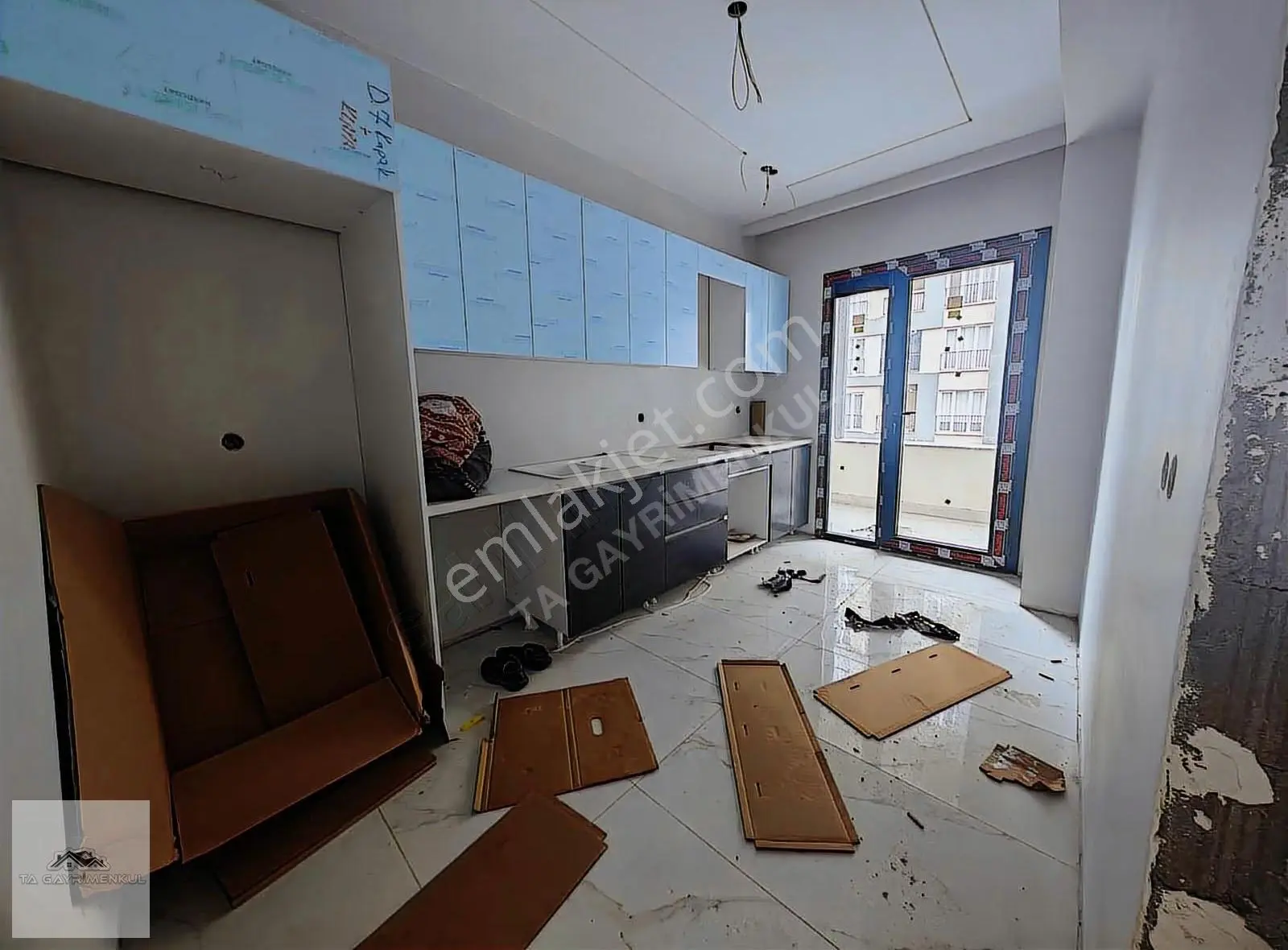 Halkalı Yıldız Yaşam Sitesi'nde Satılık Arka Köşe Daire 2+1 - Görsel 3