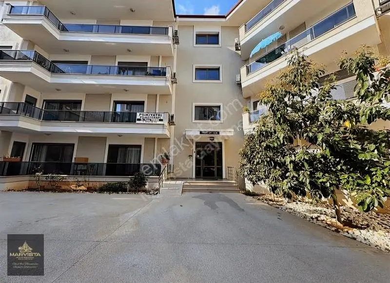 Kemeraltı Mah. Bahçeli 2+1 Geniş Satılık Daire Denize 50metre
