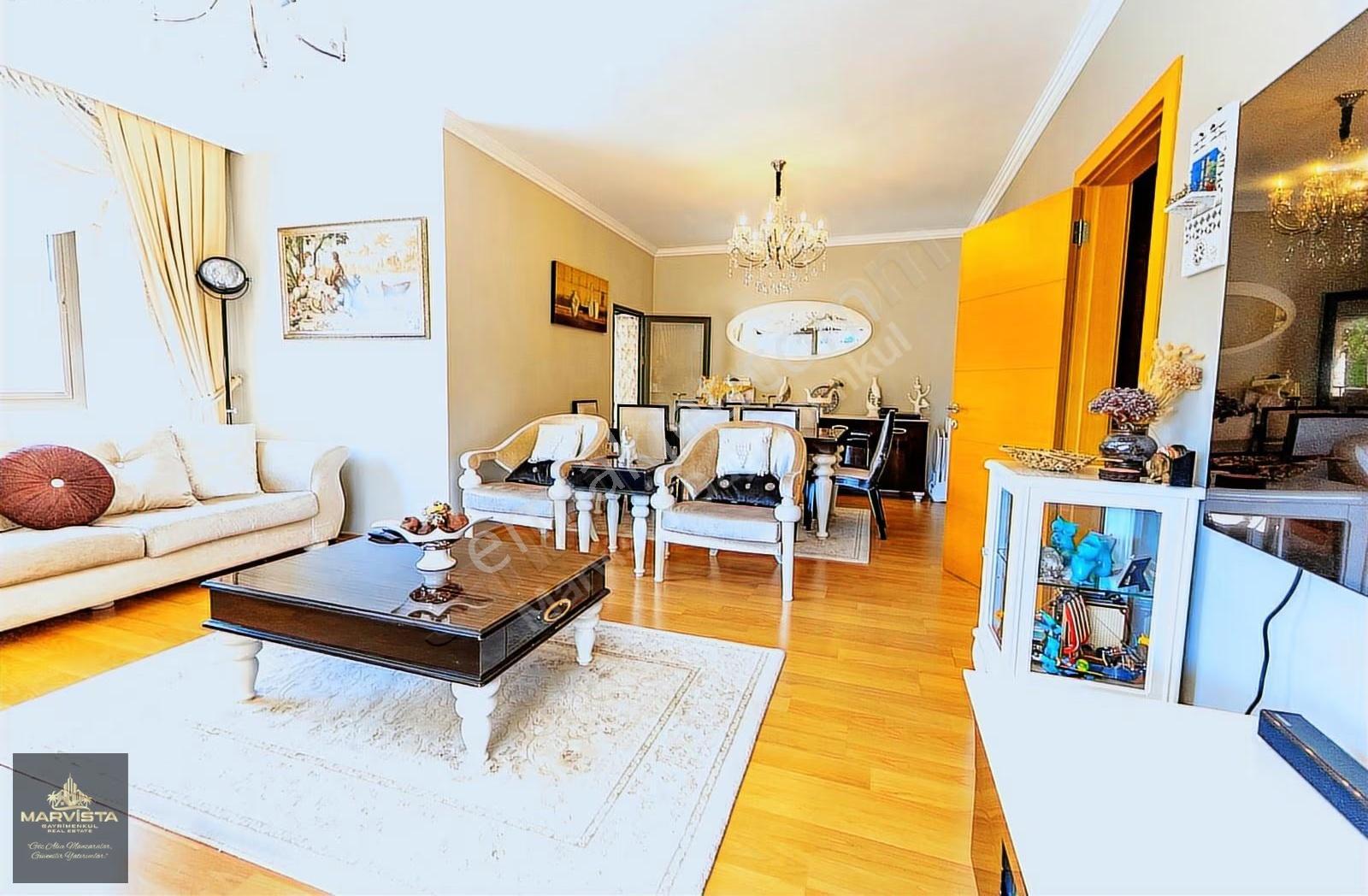 Marmaris'in En Prestijli Bölgesinde Satılık Lüks Villa - Görsel 12