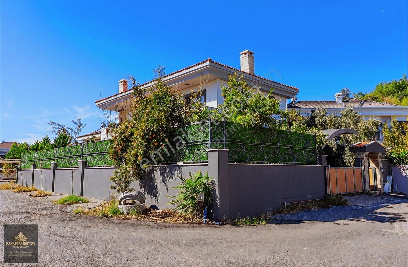 Marmaris'in En Prestijli Bölgesinde Satılık Lüks Villa - Görsel 3