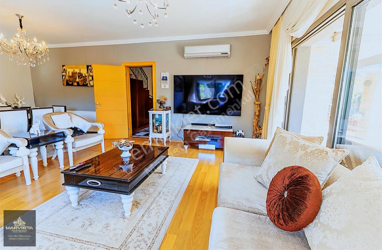 Marmaris'in En Prestijli Bölgesinde Satılık Lüks Villa - Görsel 13
