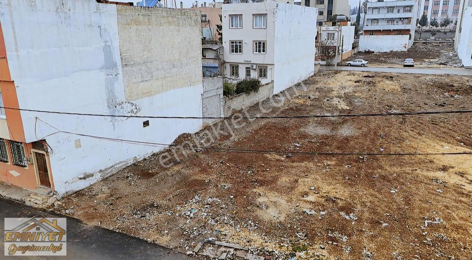 Emniyet Gayrimenkul Satılık Eski Beşevlerde 241 M2 Arsa B3 İmarl