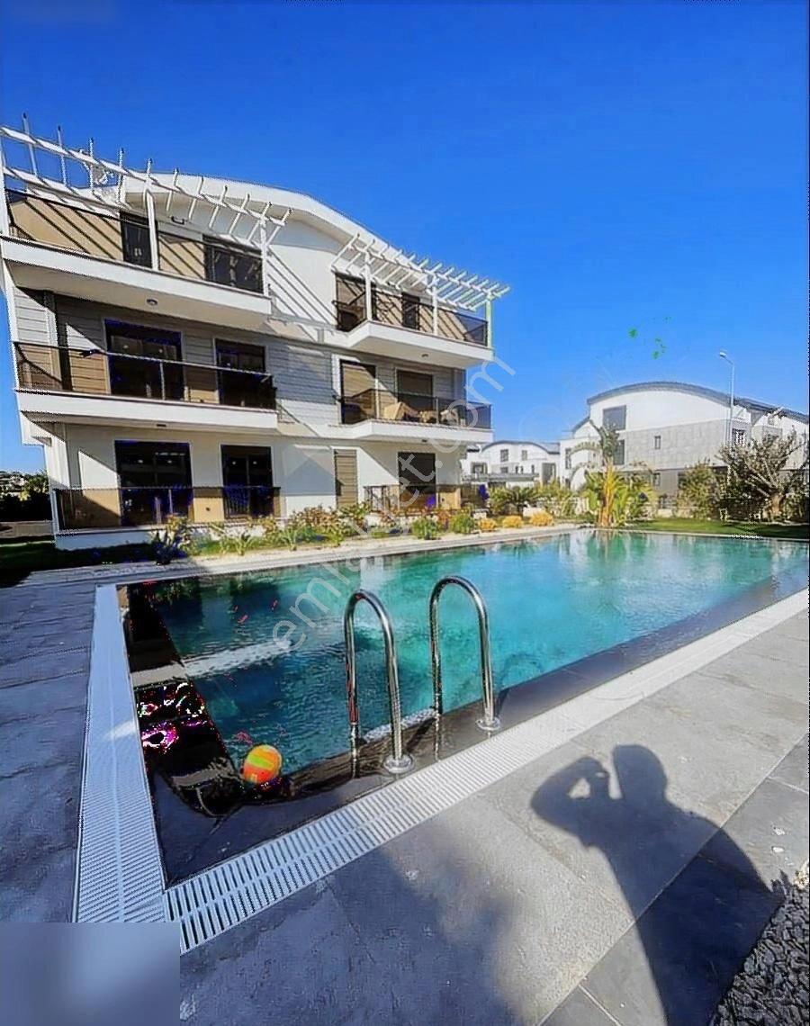 Manavgat Ilıca Mah Satılık Lüks Havuzlu Dubleks 4+1