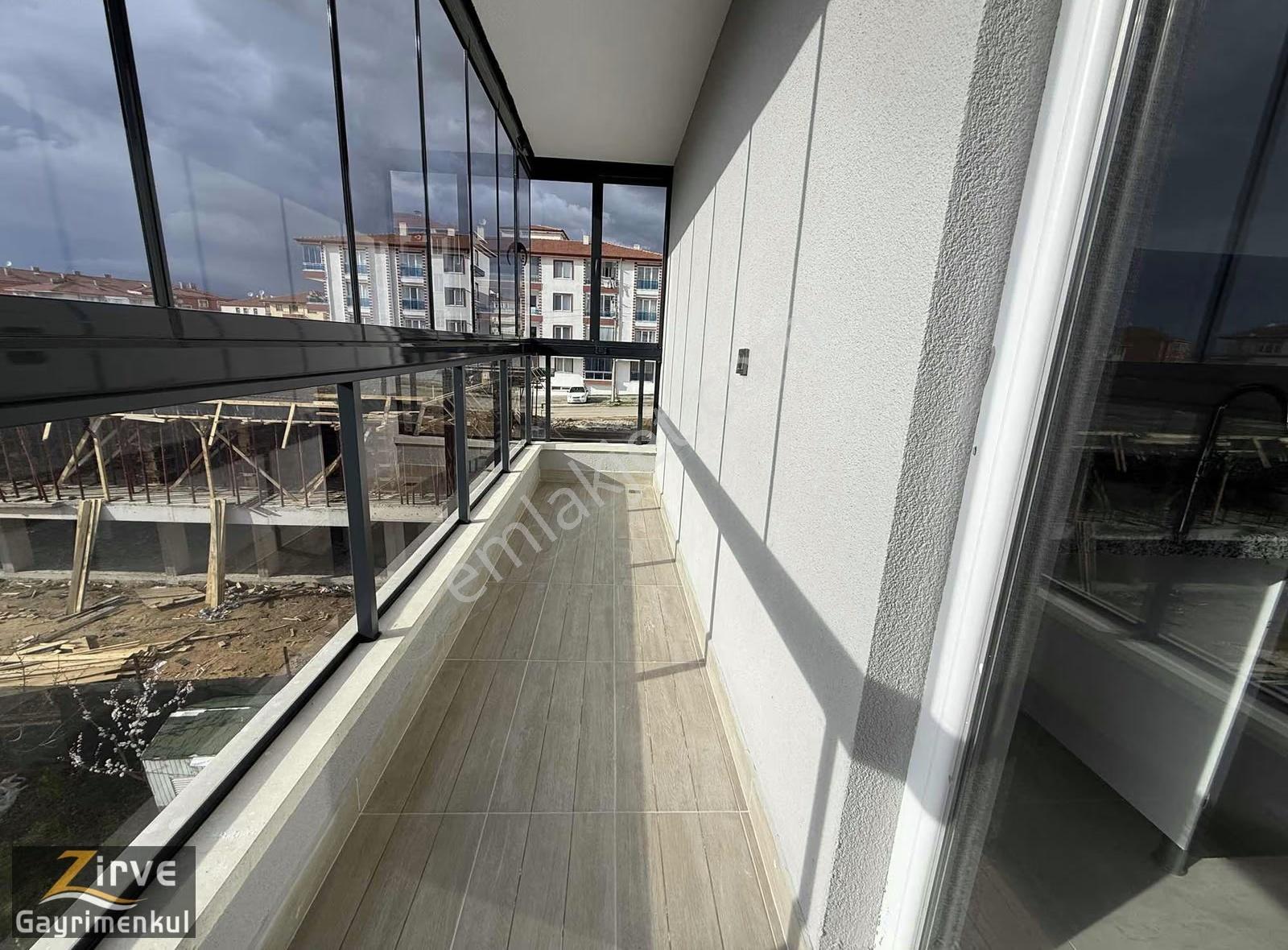 Zirve'den Yeşiltepe Mahallesi Ara Kat 2+1 Yapılı Masrafsız Daire - Görsel 11
