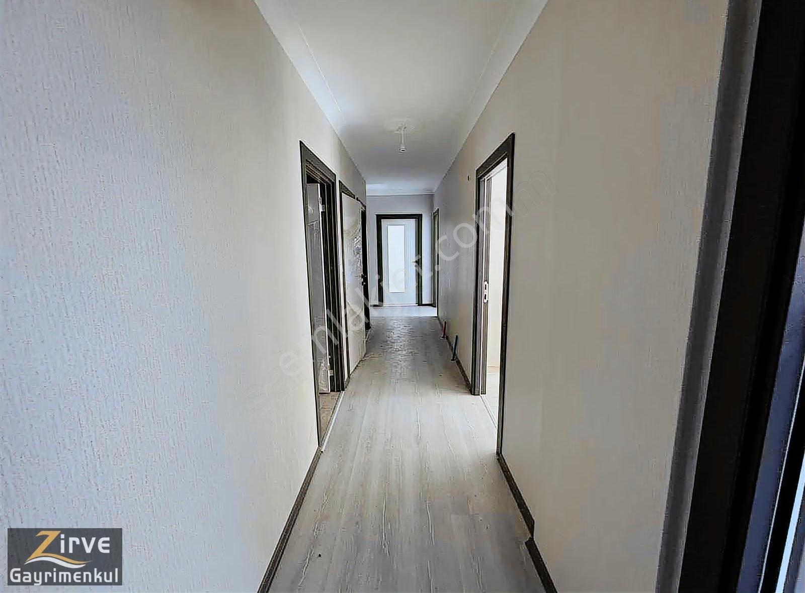 Zirveden Yıldırımda 3+1 Arakat Geniş Kullanışlı Daire - Görsel 11