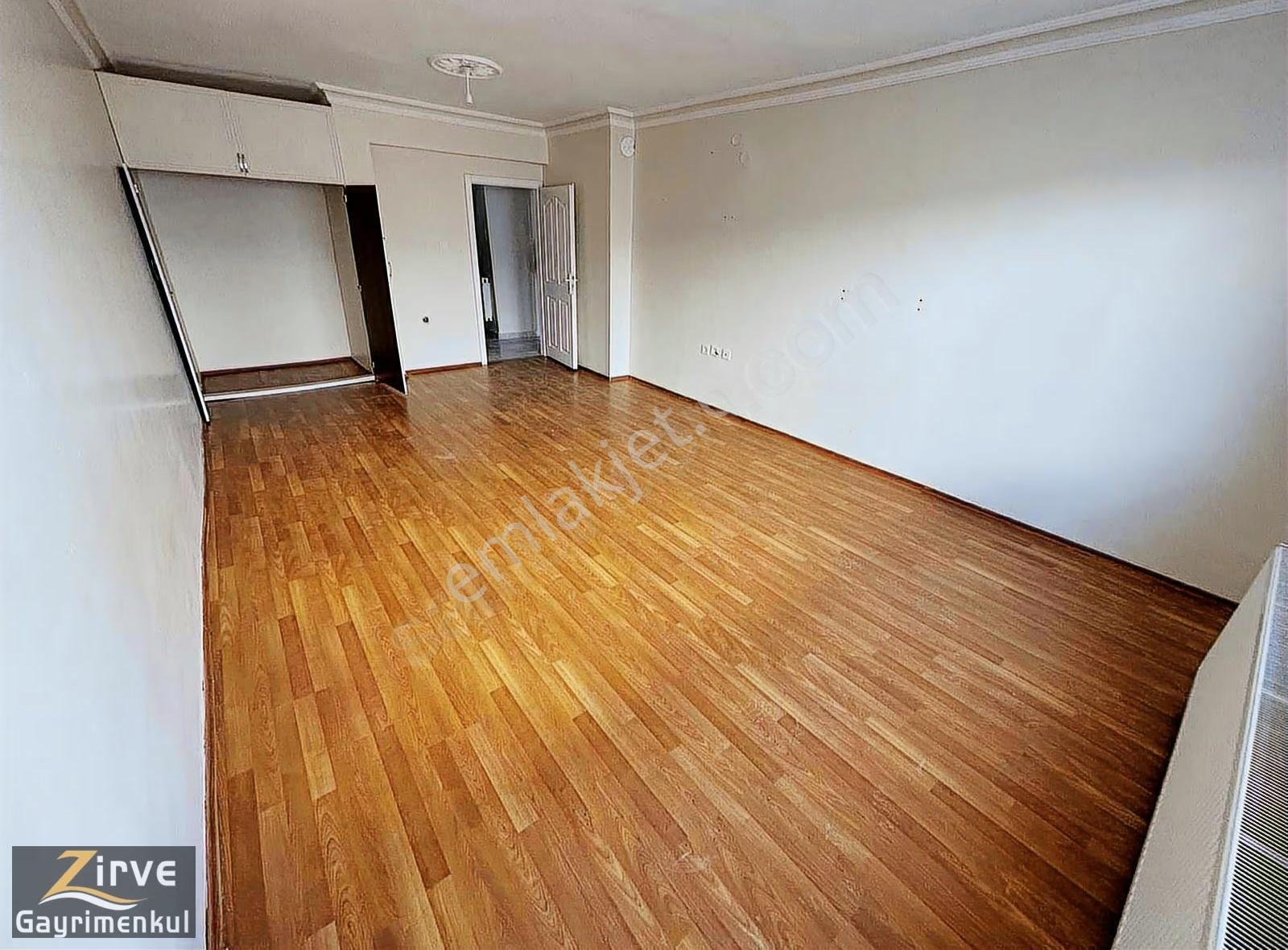 Zirve Emlaktan Aski Arkası Ara Kat 3+1 Geniş Daire - Görsel 17